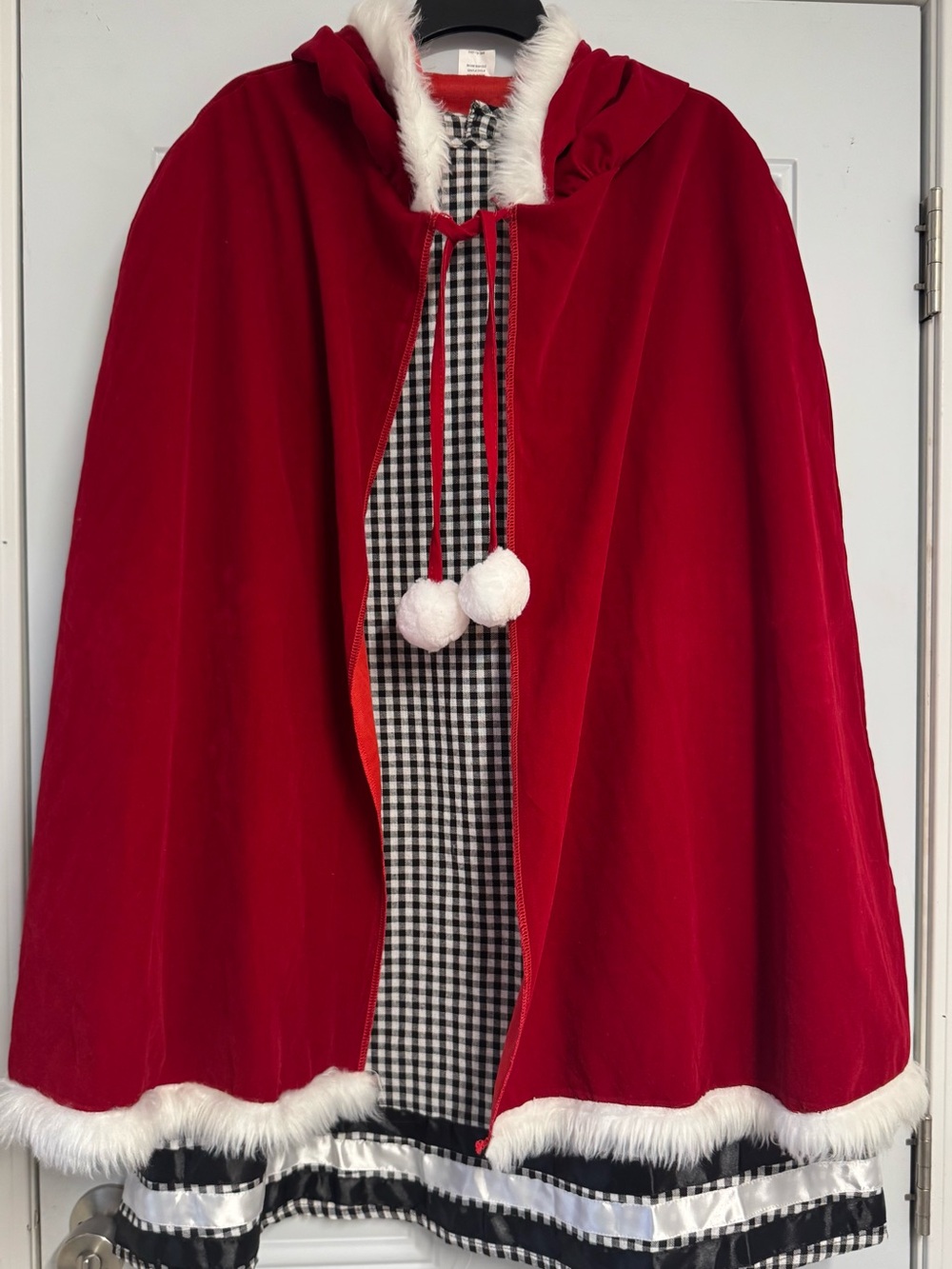 Red Hooded Cape Cindy Lou Who Halloween Costume Plus Size 2X